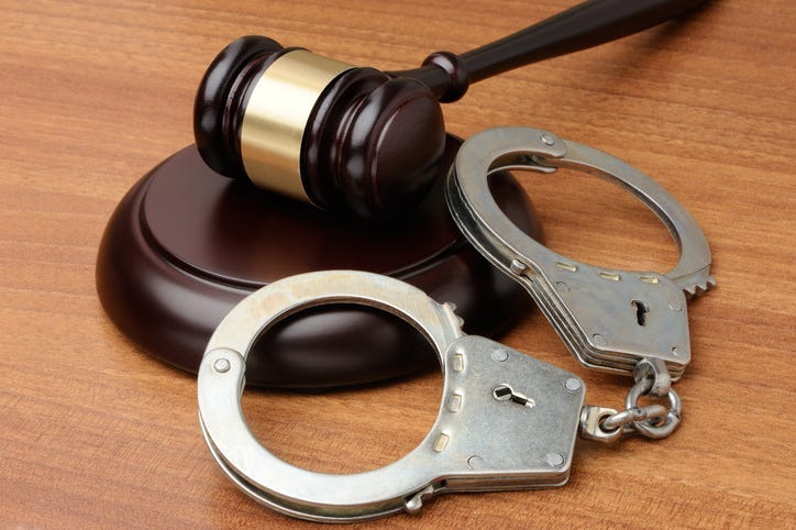 gavel and handciffs