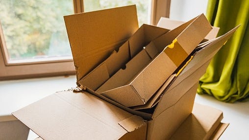 Police warn of Christmas 'box stalkers'