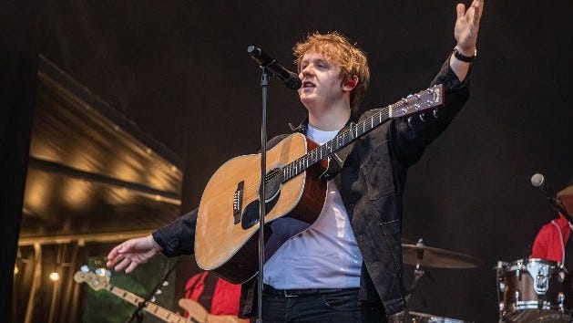 Lewis Capaldi Says He'd Be Selling Fish Had His Career in Music Not Taken Off