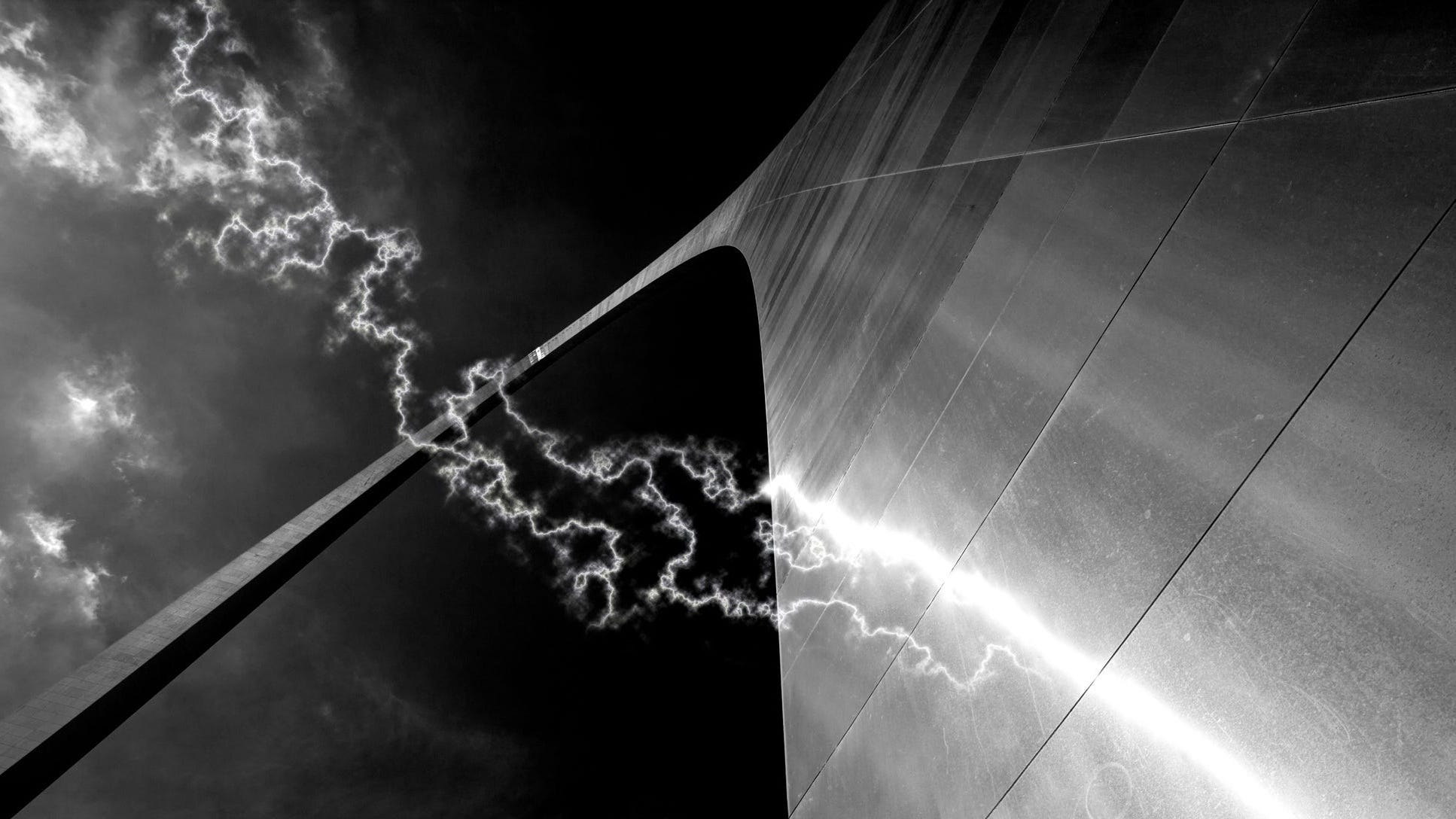 WATCH: Gateway Arch struck by lightning 3 times during intense storm