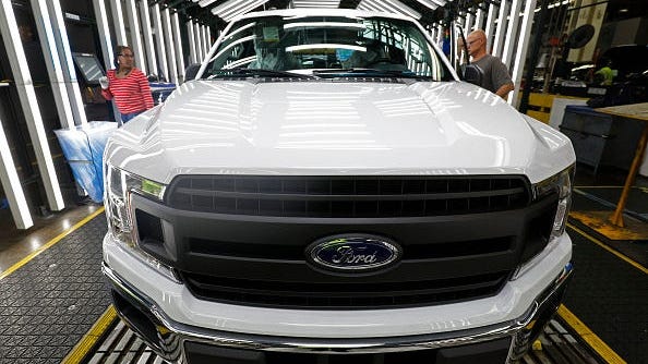 Ford recalls 700,000 vehicles, including popular truck