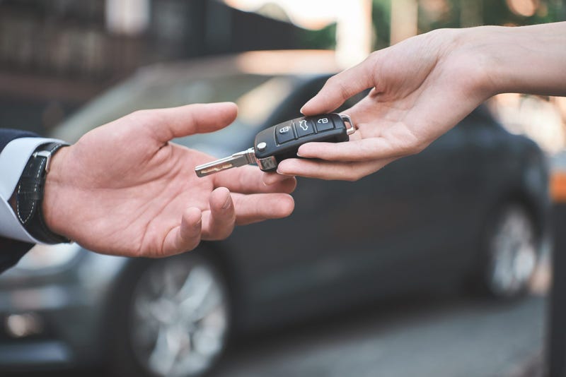 car-buying-GettyImages-1053485392.jpg