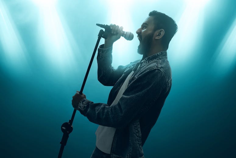Male, Singer, Singing, Microphone, Mystique, High Notes