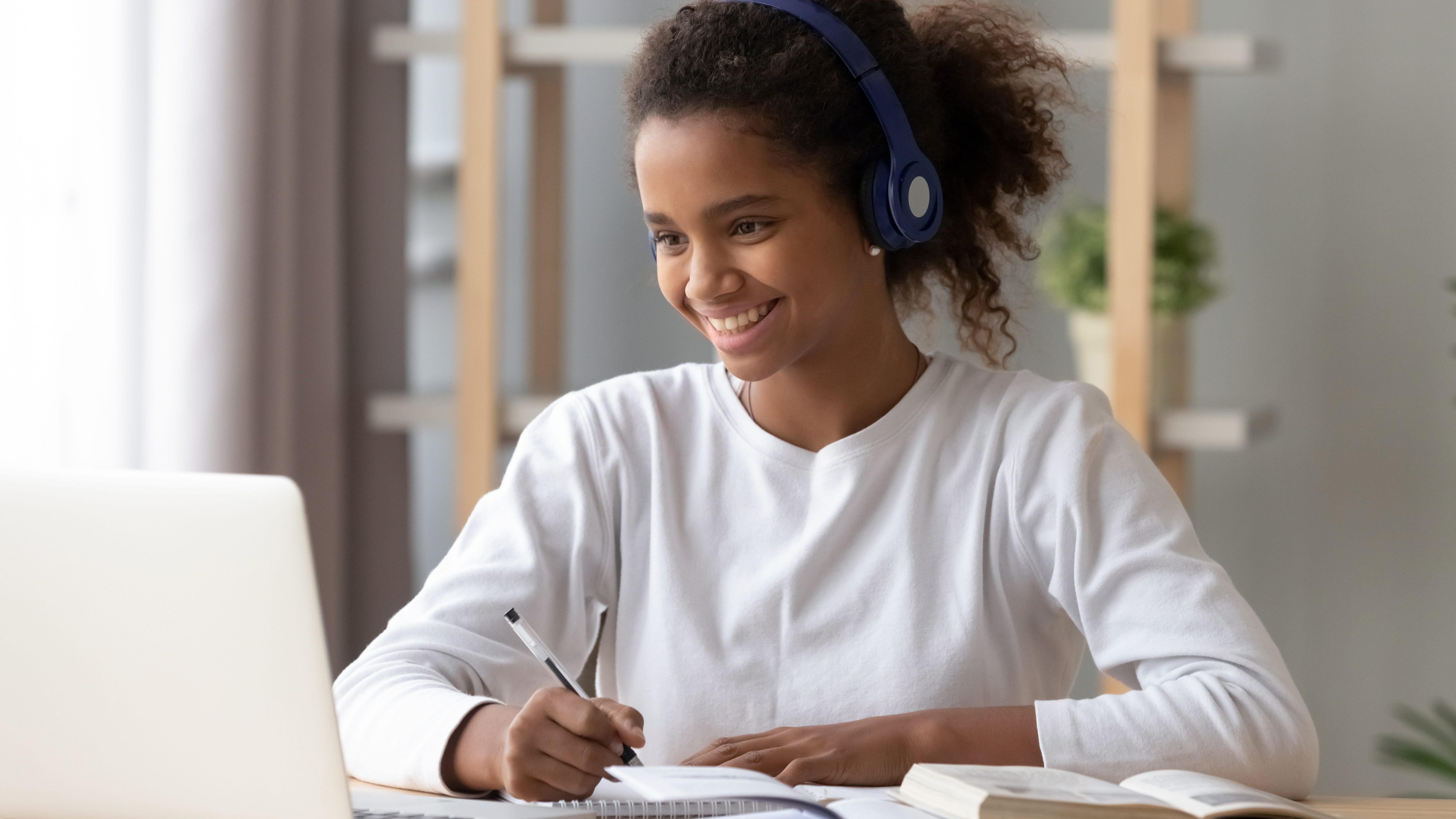 Non-Profit Works To Keep At-Risk CPS Students 'Logged In' To Remote Learning