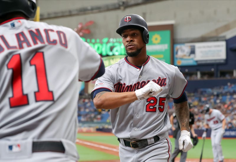 Twins center fielder Byron Buxton homers