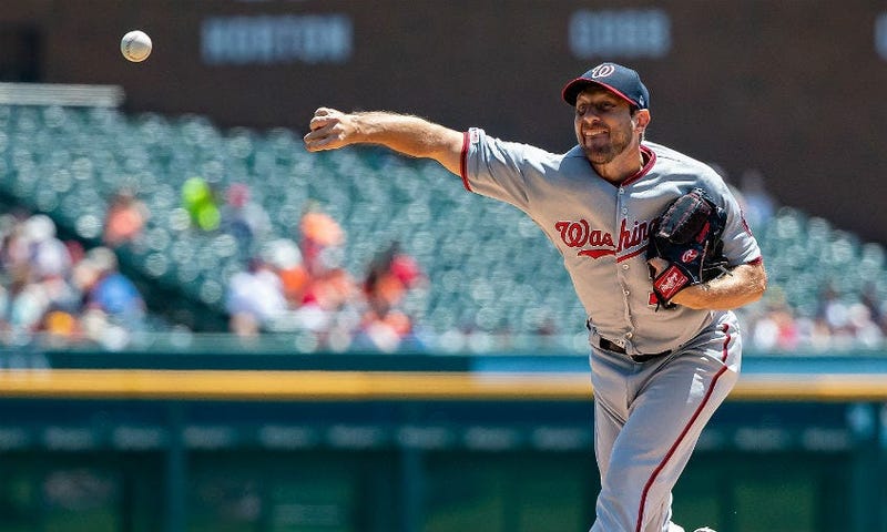 At MLB All-Star Game, Pedro Martinez shows Nationals ace Max Scherzer the ultimate respect.