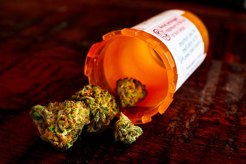 medical-marijuana-GettyImages-1156751484.jpg