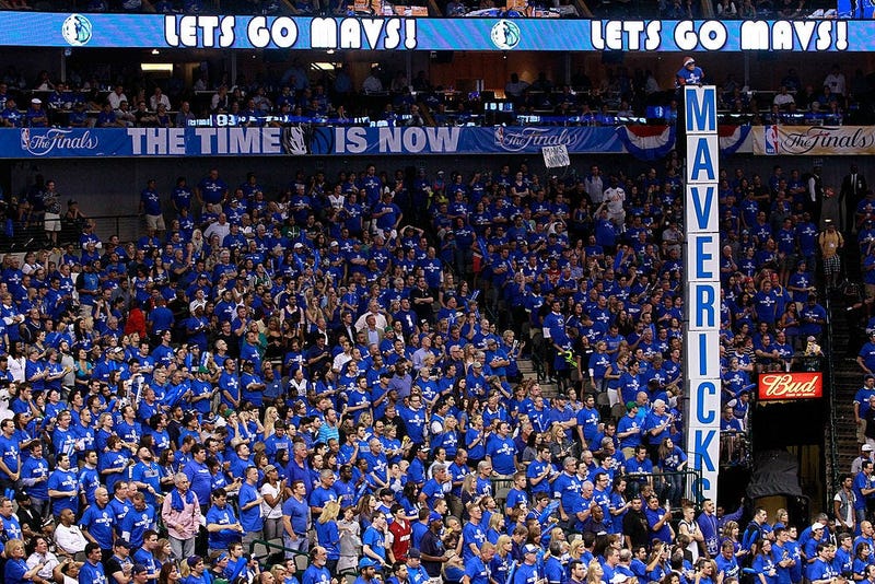 Dallas Mavericks fans pack American Airlines Center