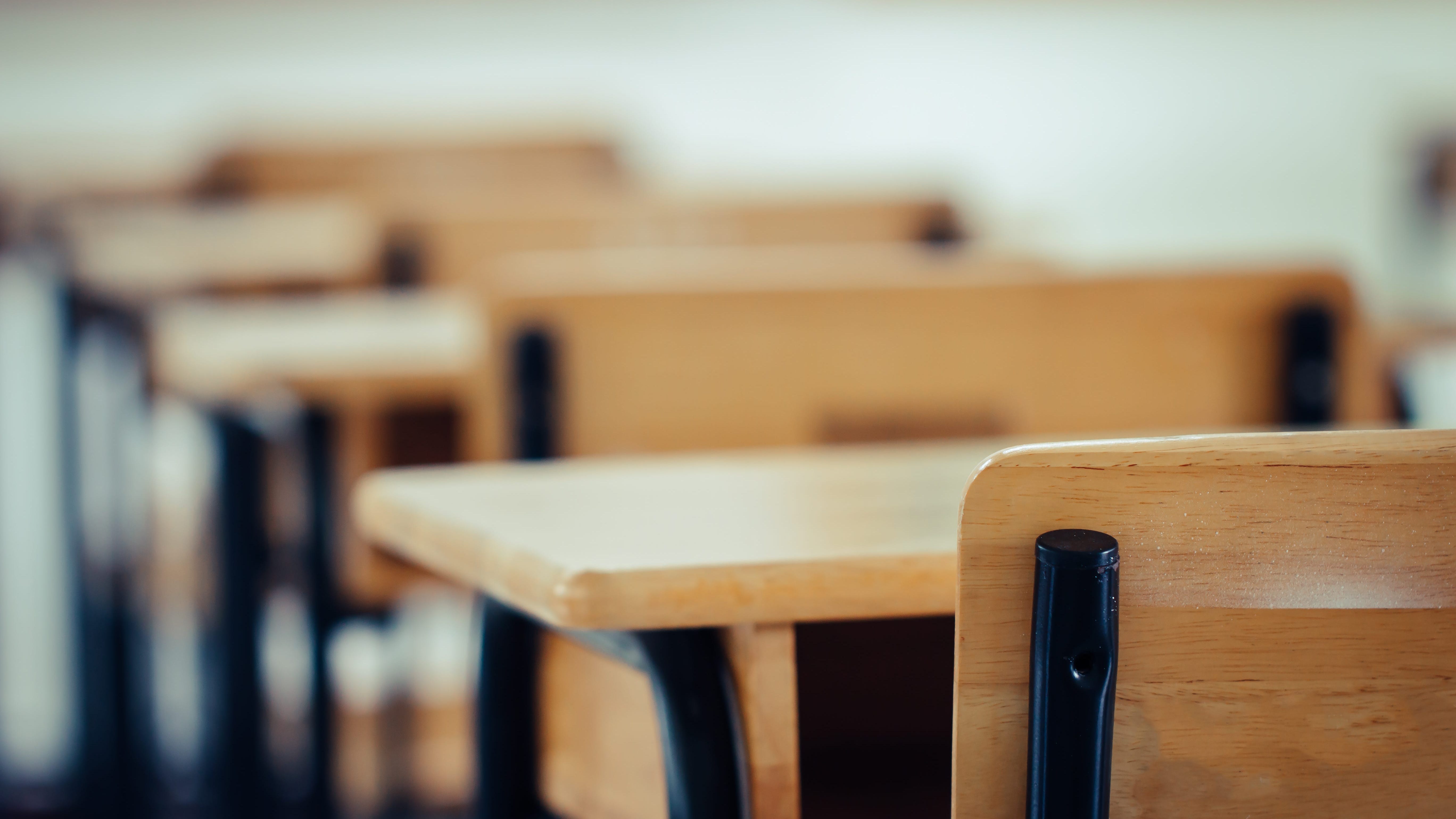 District plan has most Philly students in school twice a week, pushes start to Sept. 2