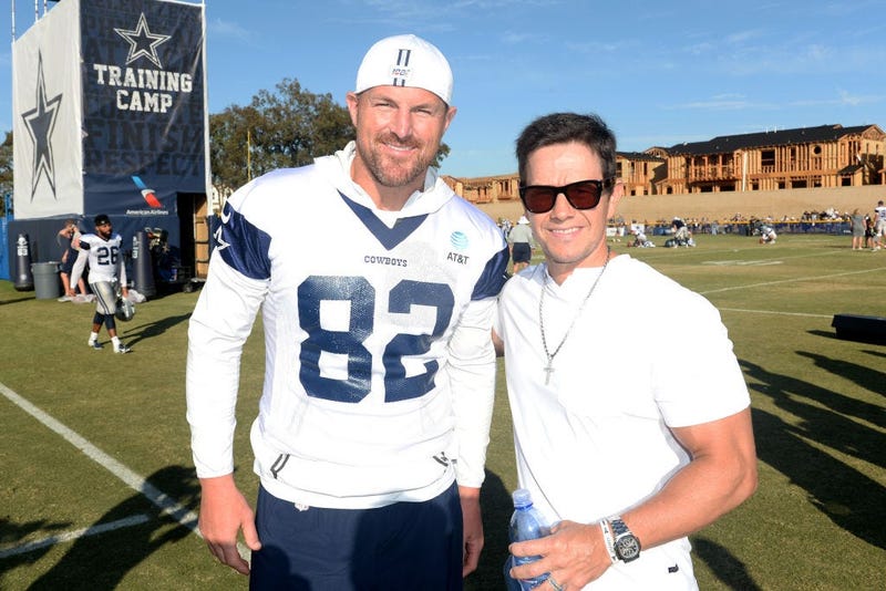 Cowboys veteran Jason Witten poses with Mark Wahlberg at Training Camp