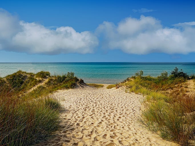 A dozen injured on sand dunes in Michigan