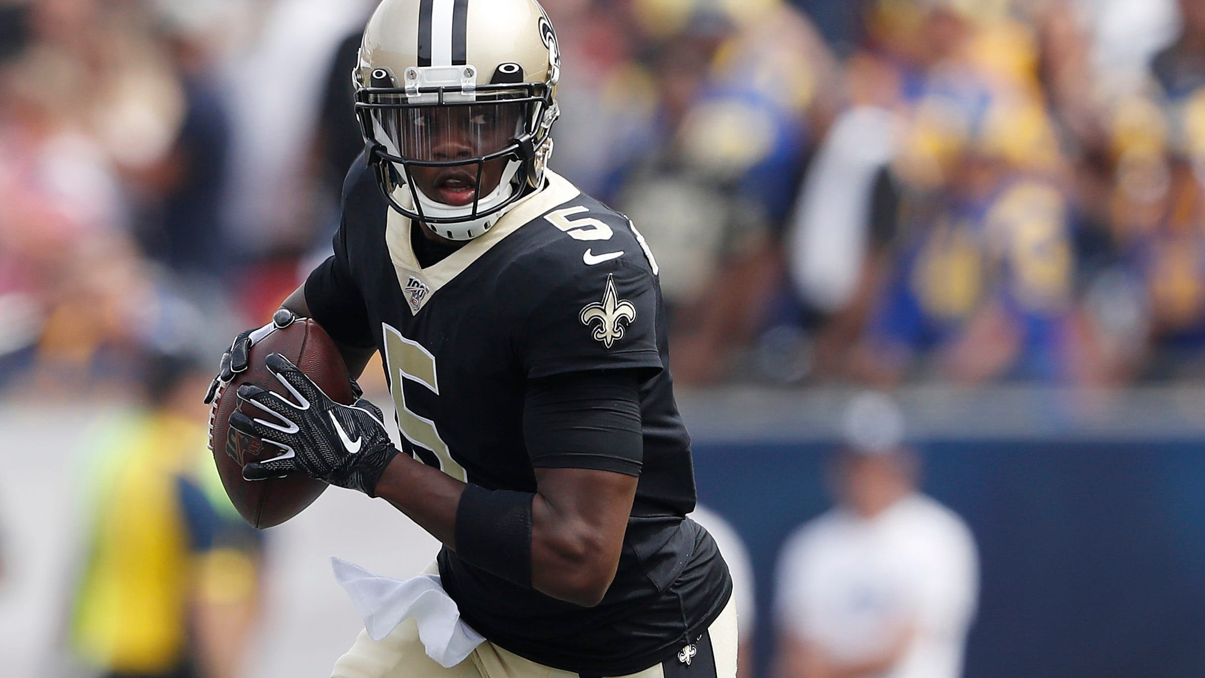 Bond Between Bridgewater and Brady Gives Panthers Offense a Head Start