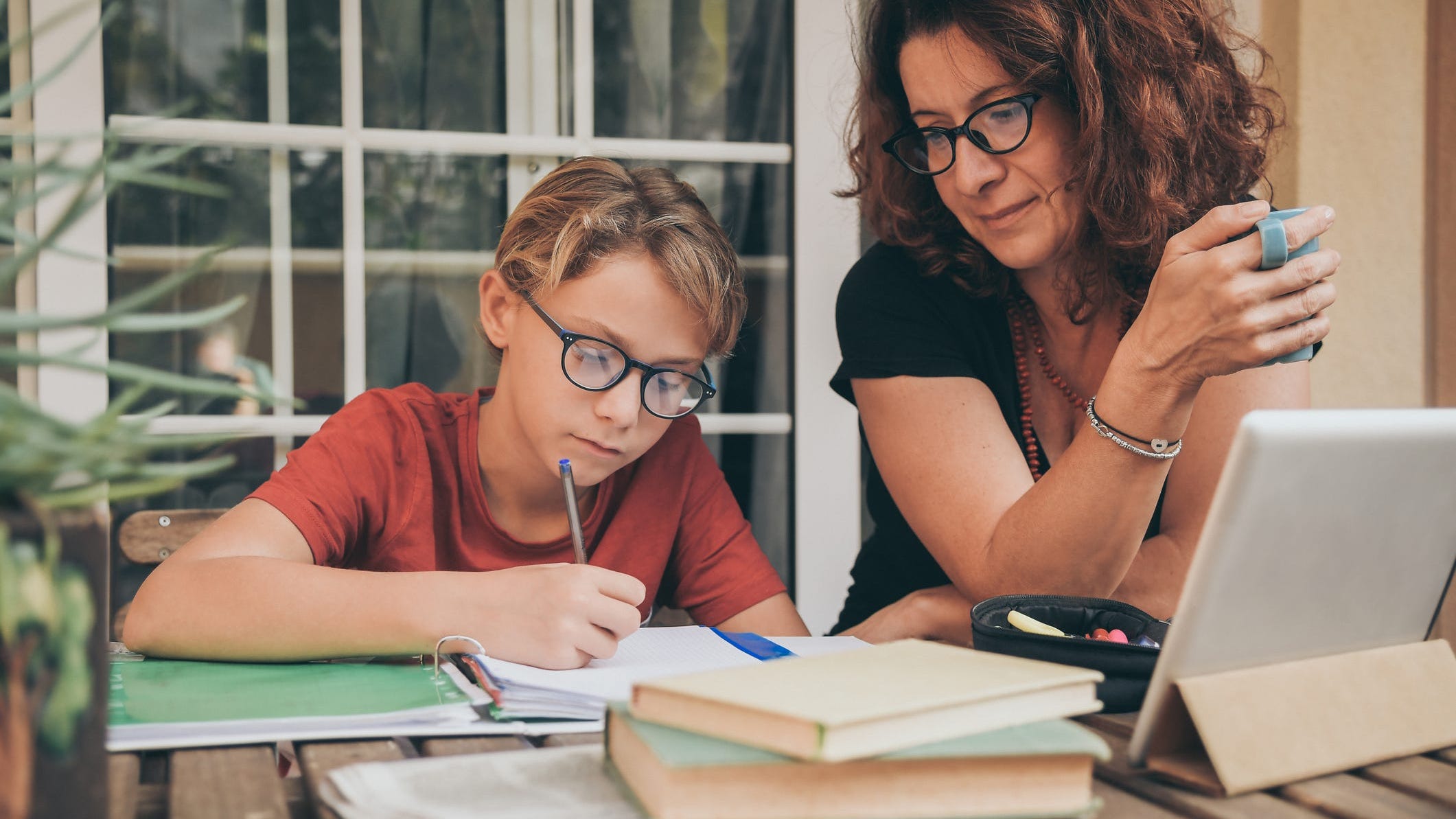 Parents Form Makeshift Tutoring 'Pods' to Keep Their Kids From Falling Behind