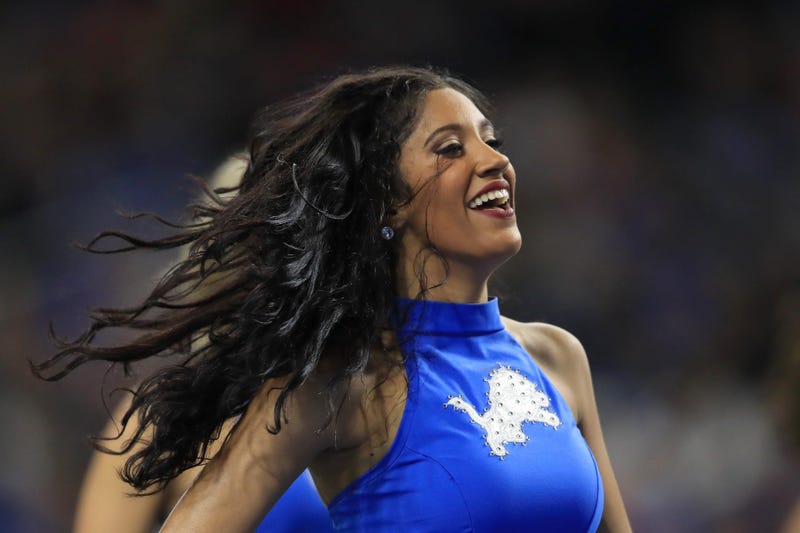 Detroit Lions Cheerleader