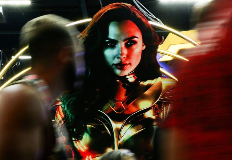 Gal Gadot Wonder Woman 1984 poster