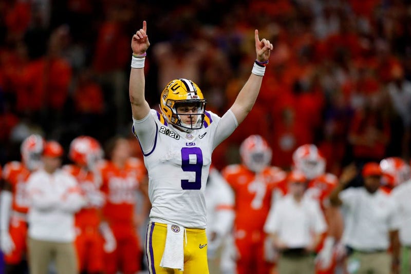 Joe-Burrow-LSU-GettyImages-1199365037.jpg