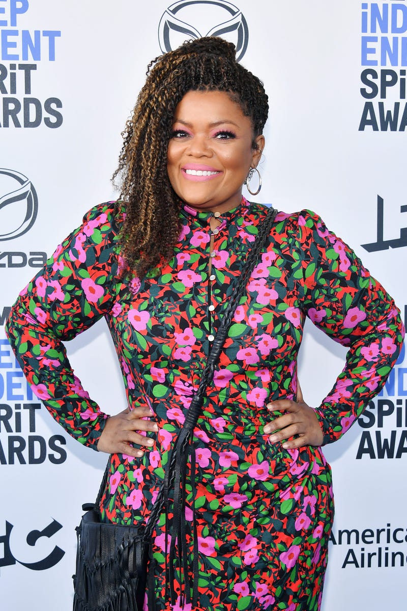 "Community" Star, Yvette Nicole Brown, Tells Us What She Wants from a President!