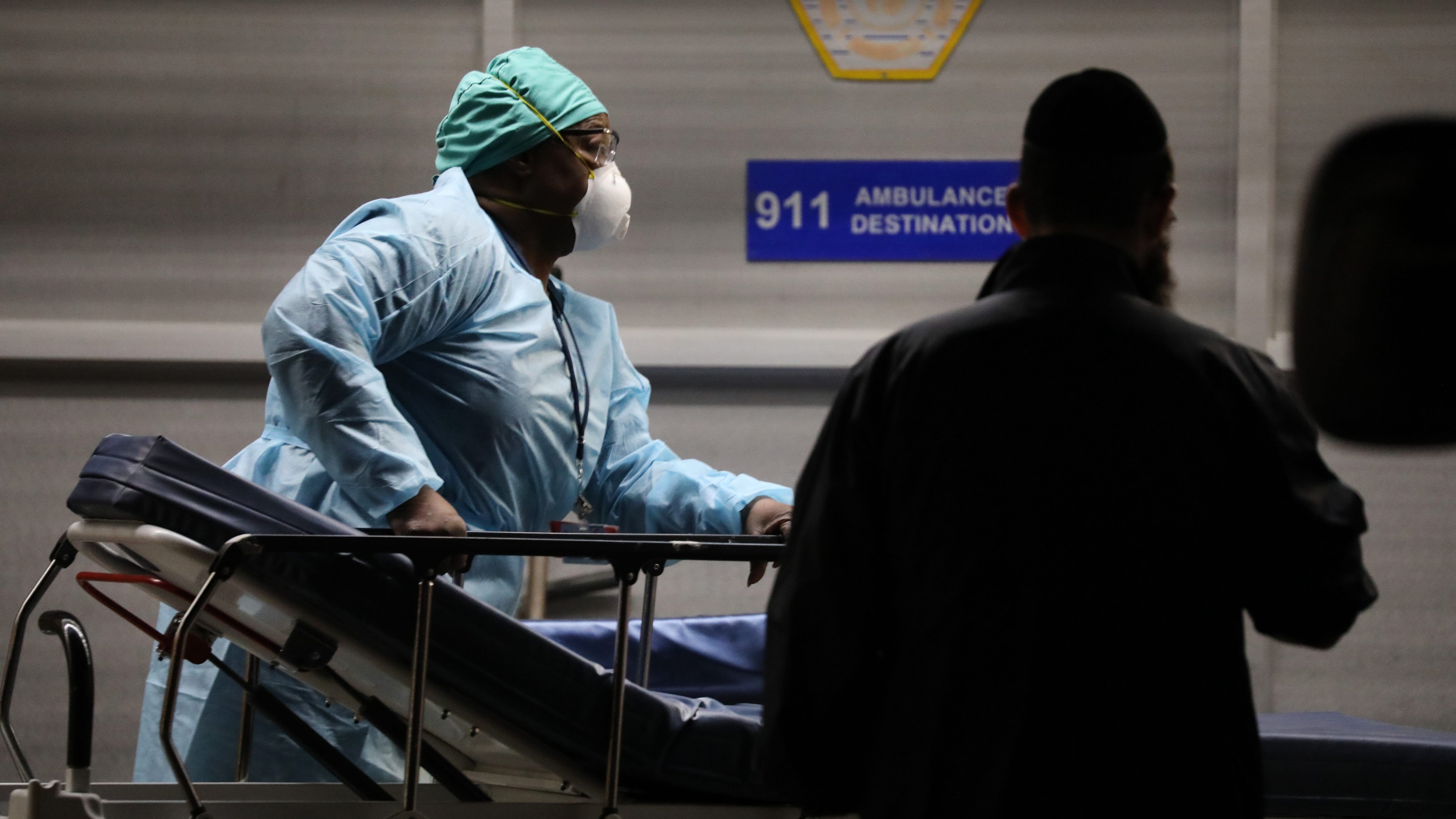 U.S. Surpasses 200,000 Coronavirus Deaths