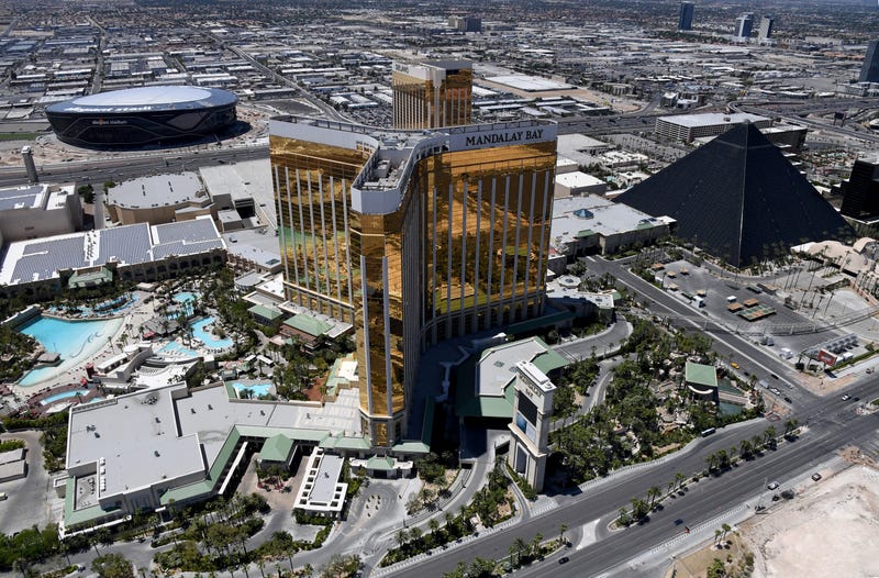 Mandalay Bay, Luxor