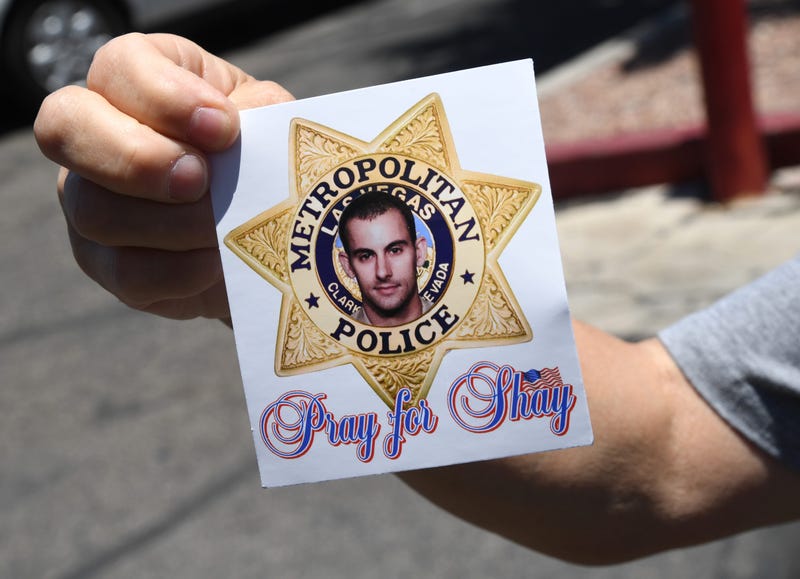 Banner Signing For Wounded Metro Officer Underway
