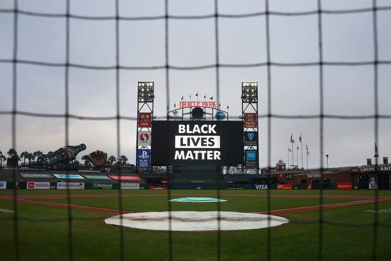 Giants and Dodgers play double-header after protest