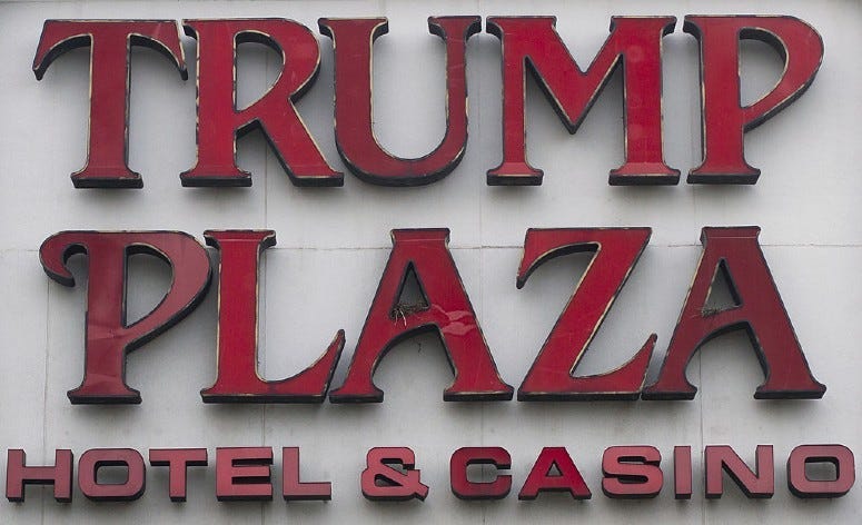A bird's nest sits in the center of the Trump Plaza sign on September 3, 2014 in Atlantic City, New Jersey. 