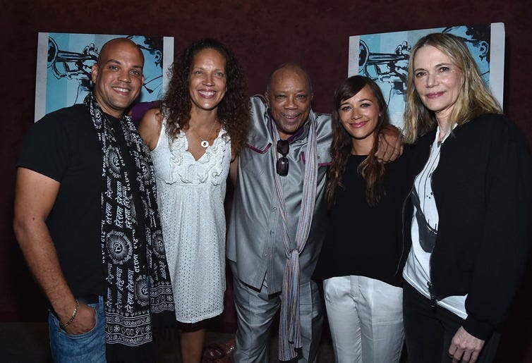  Quincy Jones III, Martina Jones, producer Quincy Jones, actress Rashida Jones and actress Peggy Lipton arrive to the premiere of RADIUS-TWC's 