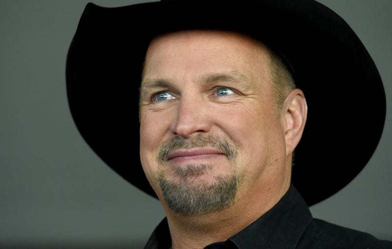 Picture Of Garth Brooks