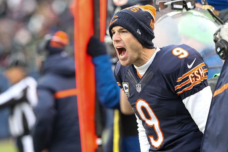Kicker Robbie Gould #9 of the Chicago Bears gives instruction to teammate in the second quarter against the Detroit Lions at Soldier Field on January 3, 2016 in Chicago, Illinois.