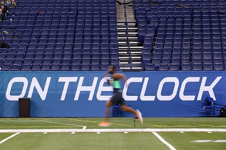Linebacker Eric Striker of Oklahoma runs the 40-yard dash during the 2016 NFL Scouting Combine