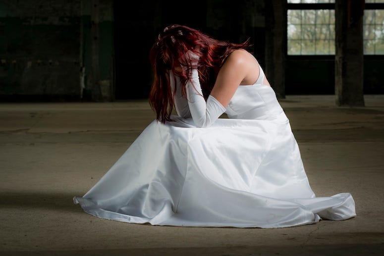 Bride, Wedding Dress, Distraught, Regret