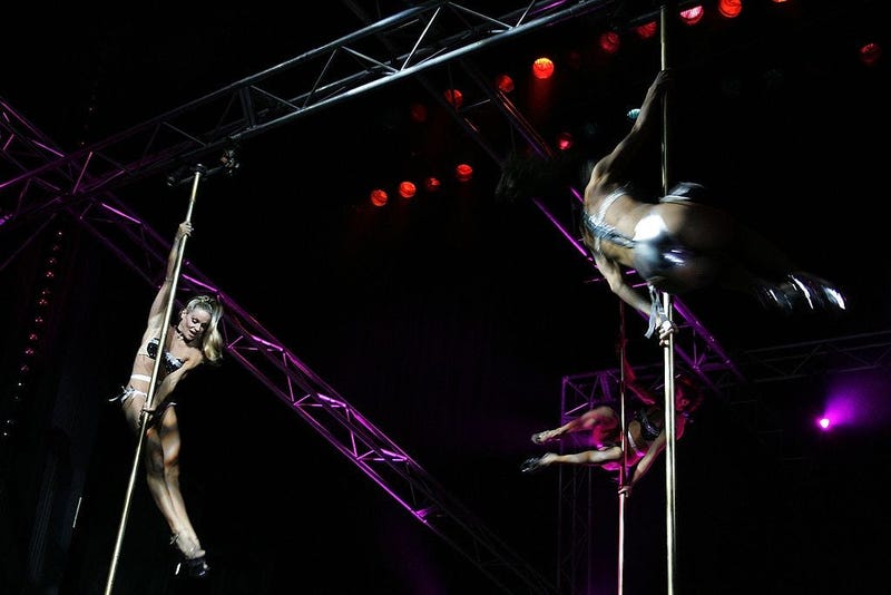 pole dancing