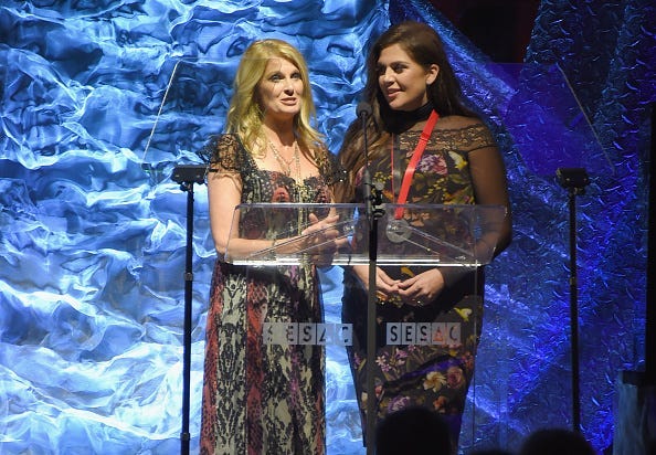 Hillary Scott & Linda Davis