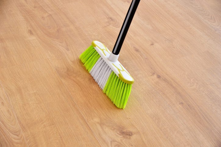 broom