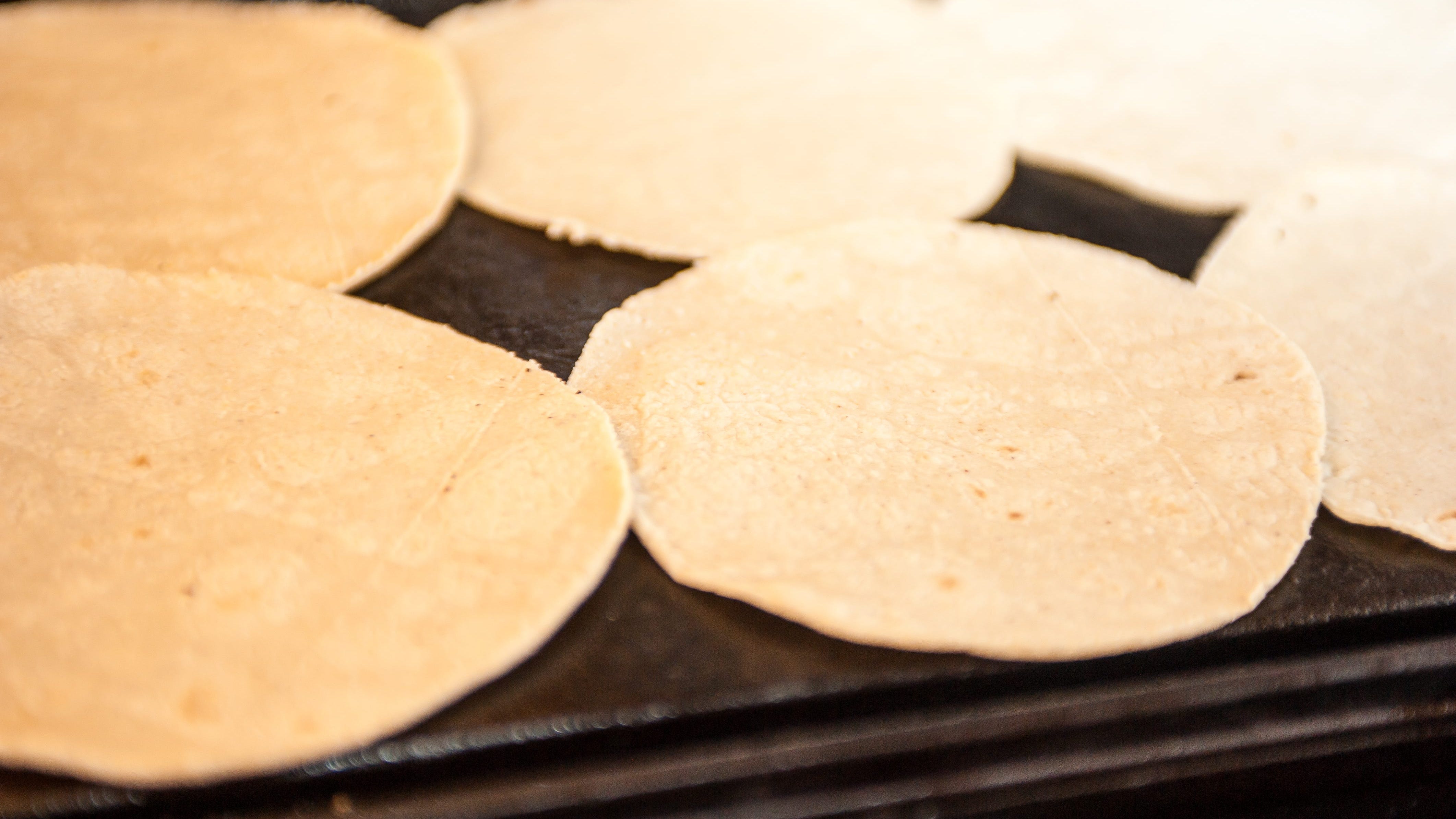 Chicago Tortilla Maker El Milagro Shuts Down For Cleaning After Worker Dies From COVID-19