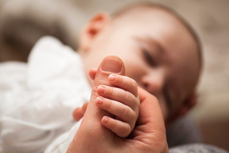 Newborn, Baby, Father, Hands, Fingers, Blurry