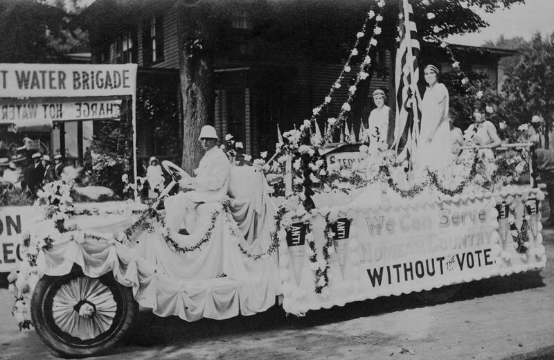 Anti-suffrage float 
