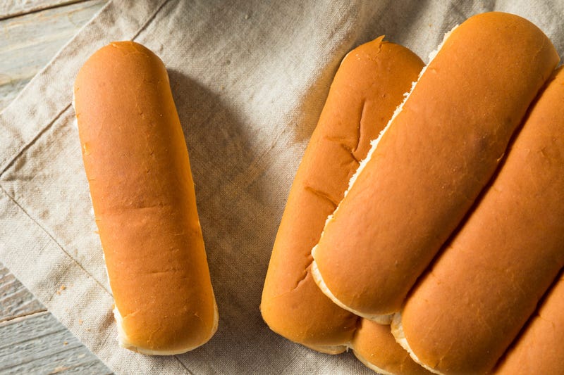 hot dog buns