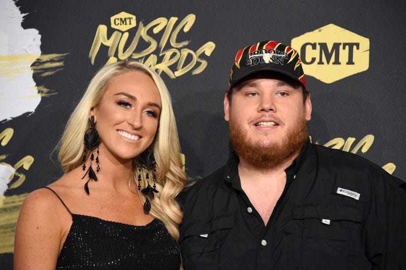 luke combs, luke combs married, luke combs wedding, luke combs nicole hocking