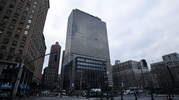 Ex-Marine charged with making false bomb threat at FBI's New York headquarters