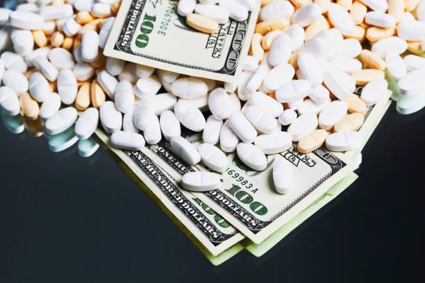 Governor submits measure to lower prescription drug prices