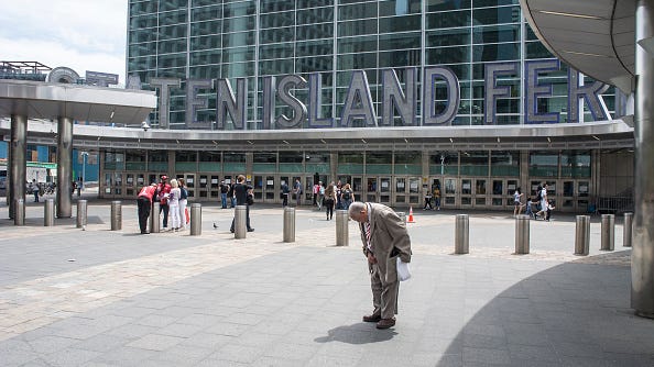 $1M Powerball ticket sold at Staten Island Ferry terminal gift shop