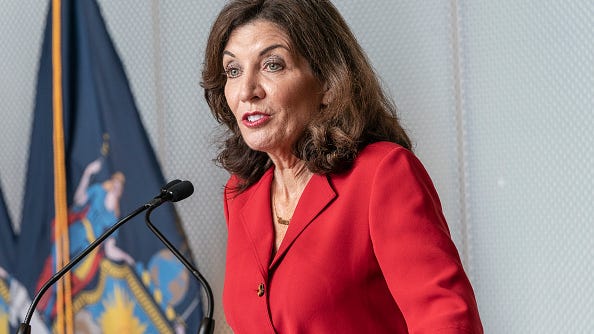 Hochul leads field in Dem primary for governor; Cuomo second, de Blasio last: poll