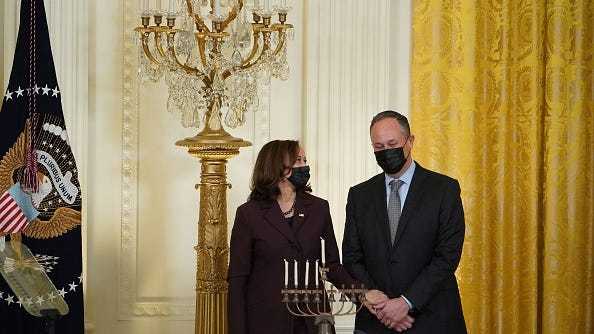 WATCH: Bidens, Harris, Emhoff celebrate Hanukkah with White House menorah lighting