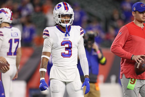 Buffalo Bills safety Damar Hamlin (3) warms up prior to the game against the Buffalo Bills and the Cincinnati Bengals on January 2, 2023