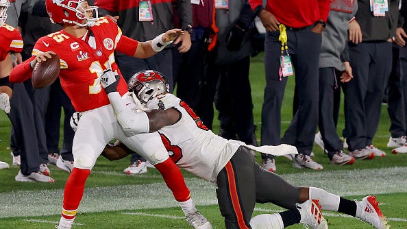 Watch: Patrick Mahomes has consecutive incredible incompletions