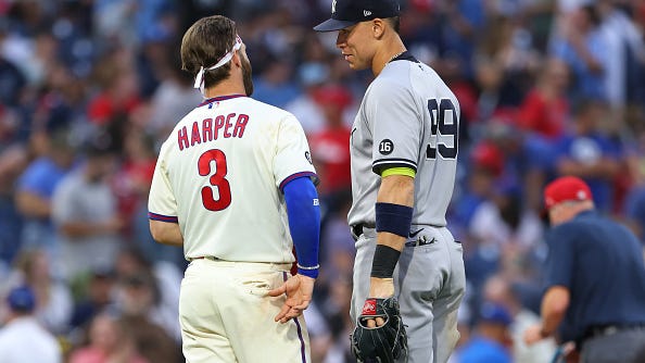 MLB reportedly proposes universal free agency age