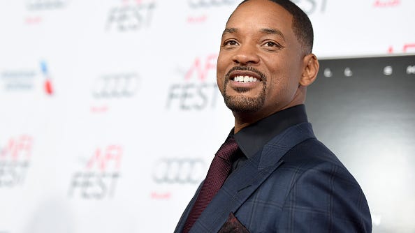 Will Smith shows off body and proclaims 'no more midnight muffins' as he looks to get in shape