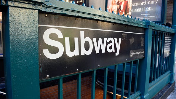 Man stabbed in face inside Brooklyn subway station