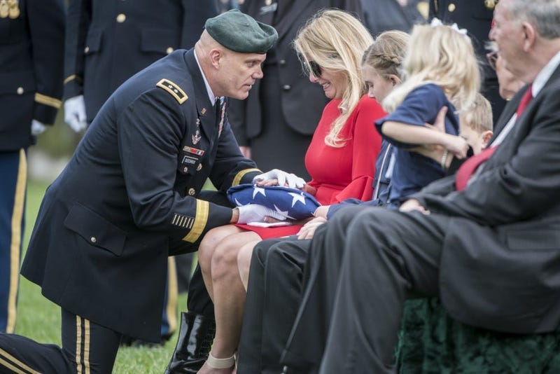 GoldStarSpouseatFuneral